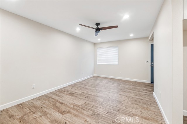 423 Joliet Avenue, Huntington Beach CA: https://media.crmls.org/medias/f1031f5d-89a0-4c6e-9e94-ceccaf1ee89a.jpg