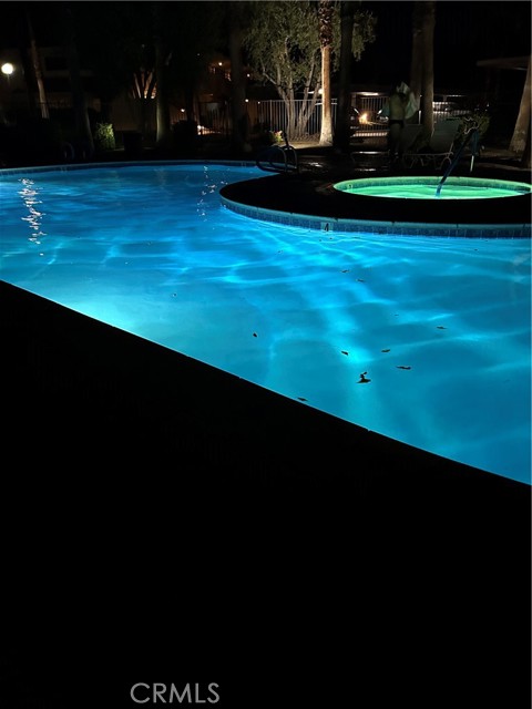 Detail Gallery Image 7 of 11 For 2809 N Los Felices Circle E #G207,  Palm Springs,  CA 92262 - 1 Beds | 1 Baths