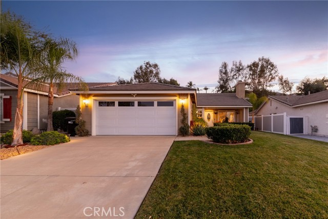 Detail Gallery Image 1 of 53 For 13311 Bandera Dr, Corona,  CA 92883 - 3 Beds | 2 Baths