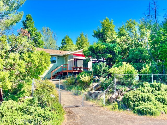 10431 Edgewater Drive, Kelseyville CA: https://media.crmls.org/medias/f10590f9-9ddd-4737-aee0-a50a11737ad2.jpg