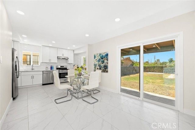 2507 Angelus Avenue, Rosemead CA: https://media.crmls.org/medias/f105b65c-bc65-4cb4-a27a-54edd86c5378.jpg