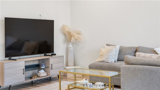 3610 E Pollock Street, Ontario CA: https://media.crmls.org/medias/f105c809-8b47-4248-91bd-3b2a671d3009.jpg