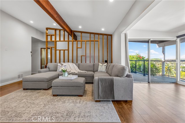 Detail Gallery Image 8 of 38 For 182 Palatine Dr, Alhambra,  CA 91801 - 4 Beds | 3 Baths