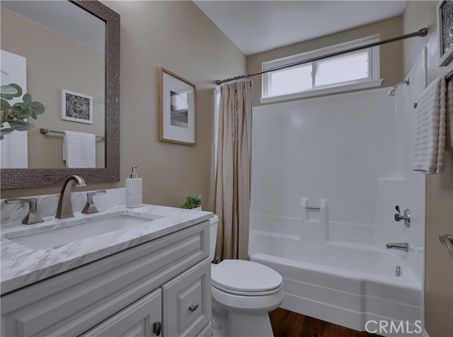 22182 Platino, Mission Viejo CA: https://media.crmls.org/medias/f106b3e7-ce24-4acd-9280-d76481e6bd69.jpg