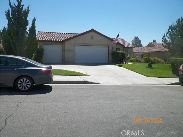 Detail Gallery Image 2 of 35 For 6673 N Ofelia Dr, San Bernardino,  CA 92407 - 4 Beds | 2 Baths