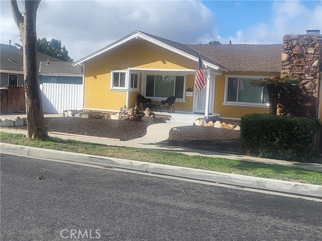 15511 Santa Ana Avenue, Bellflower, California 90706, 4 Bedrooms Bedrooms, ,2 BathroomsBathrooms,Single Family Residence,For Sale,Santa Ana,RS25034127