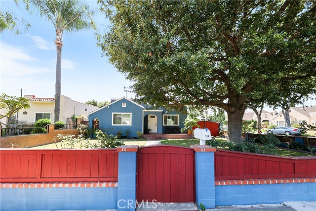 Detail Gallery Image 2 of 33 For 704 Kilson Dr, Santa Ana,  CA 92701 - 3 Beds | 1 Baths