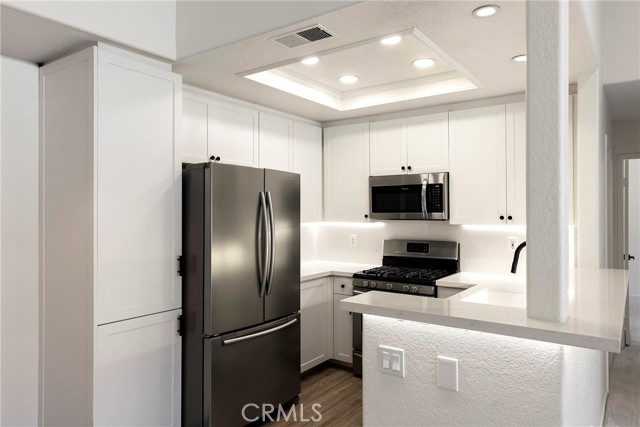 Detail Gallery Image 6 of 28 For 126 Sandpiper Lane, Aliso Viejo,  CA 92656 - 2 Beds | 2 Baths