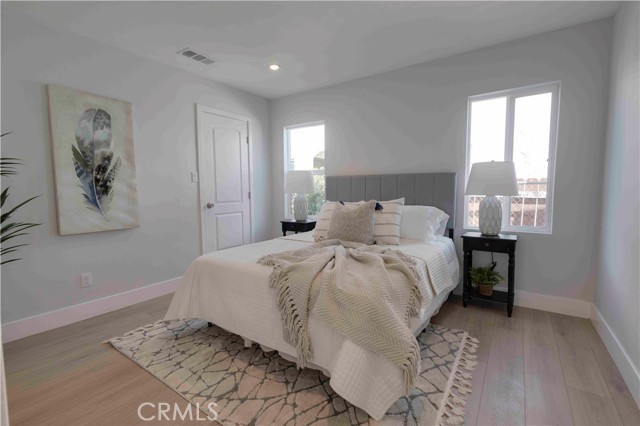 7731 Normandie Avenue, Los Angeles, California 90044, 3 Bedrooms Bedrooms, ,2 BathroomsBathrooms,Single Family Residence,For Sale,Normandie,DW24173483