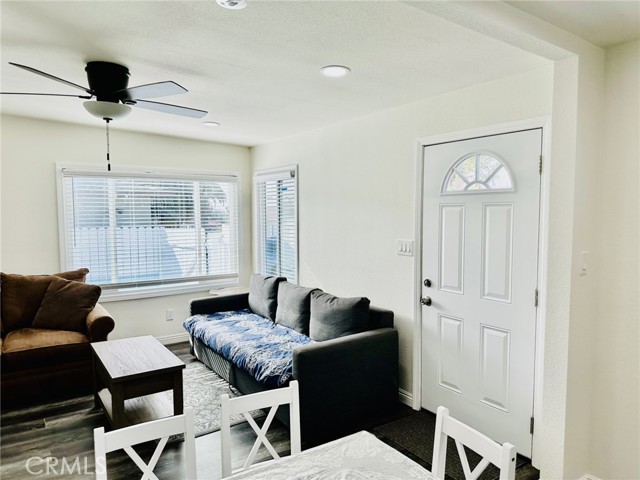 Detail Gallery Image 4 of 9 For 225 Avenida Miramar a,  San Clemente,  CA 92672 - 1 Beds | 1 Baths