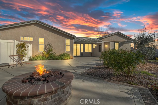 Detail Gallery Image 3 of 39 For 1596 Four Seasons, Beaumont,  CA 92223 - 2 Beds | 2 Baths