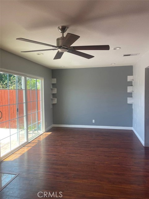22142 Summit Hill Drive, Lake Forest CA: https://media.crmls.org/medias/f108cec7-e8b6-4858-bd61-5b9d62bd34fc.jpg
