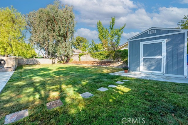Detail Gallery Image 32 of 44 For 27224 Waterford Dr, Valencia,  CA 91354 - 3 Beds | 2/1 Baths