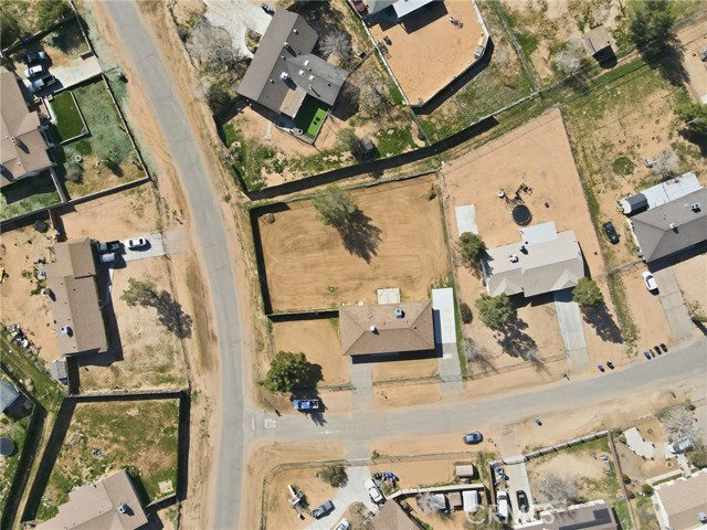 Detail Gallery Image 5 of 44 For 22267 Gayhead, Apple Valley,  CA 92307 - 3 Beds | 2 Baths