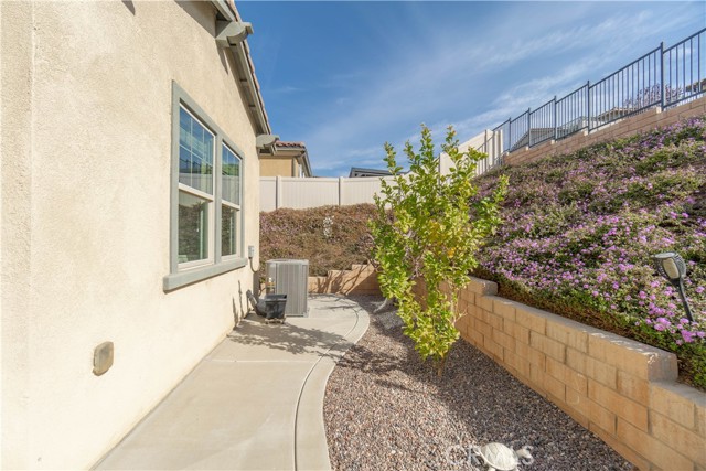 Detail Gallery Image 37 of 65 For 11121 Fourleaf Ct, Corona,  CA 92883 - 2 Beds | 2 Baths