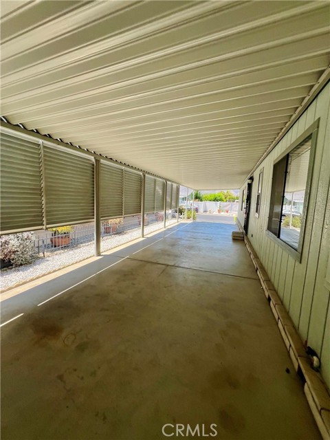 24600 Mountain Ave, Hemet CA: https://media.crmls.org/medias/f109e2d2-fe9c-4ffd-8689-f8b8523b5d20.jpg