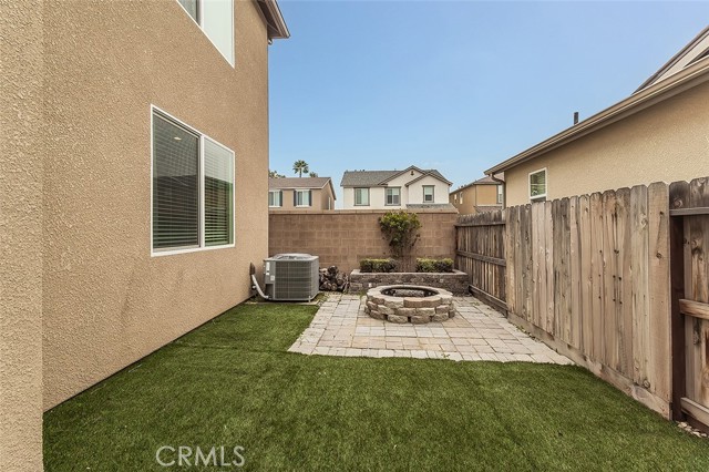 Detail Gallery Image 34 of 39 For 4085 N Sandrini, Fresno,  CA 93723 - 3 Beds | 2/1 Baths