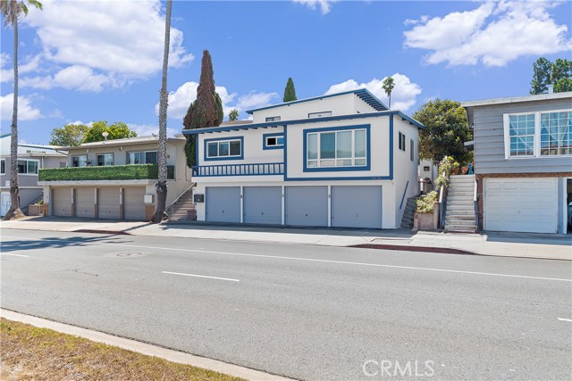1436 Manhattan Beach Boulevard, Manhattan Beach CA: https://media.crmls.org/medias/f10a8bbd-ca48-4a09-b77e-8945862fe416.jpg