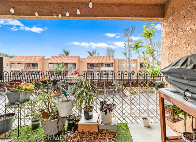 Detail Gallery Image 18 of 29 For 6600 Warner #182,  Huntington Beach,  CA 92647 - 1 Beds | 1 Baths