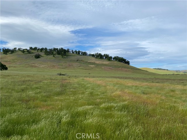 Detail Gallery Image 5 of 9 For 2730 Smith Ln, Clearlake,  CA 95422 - – Beds | – Baths