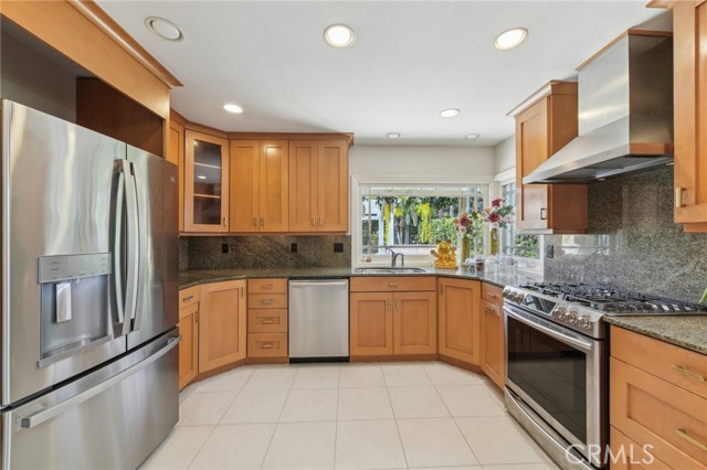Detail Gallery Image 15 of 40 For 17675 Rainglen, Huntington Beach,  CA 92649 - 3 Beds | 2/1 Baths