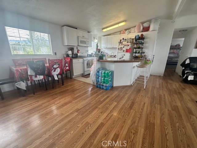 Detail Gallery Image 10 of 24 For 3107 Phelan Rd, Phelan,  CA 92371 - 3 Beds | 2 Baths
