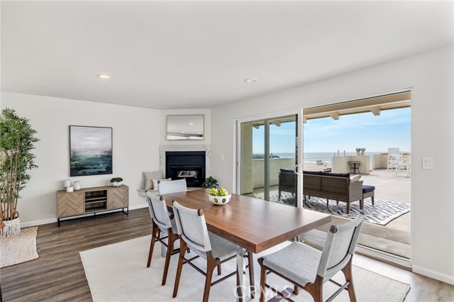 72 The Strand, Hermosa Beach, California 90254, 3 Bedrooms Bedrooms, ,2 BathroomsBathrooms,Residential,Sold,The Strand,SB23109684