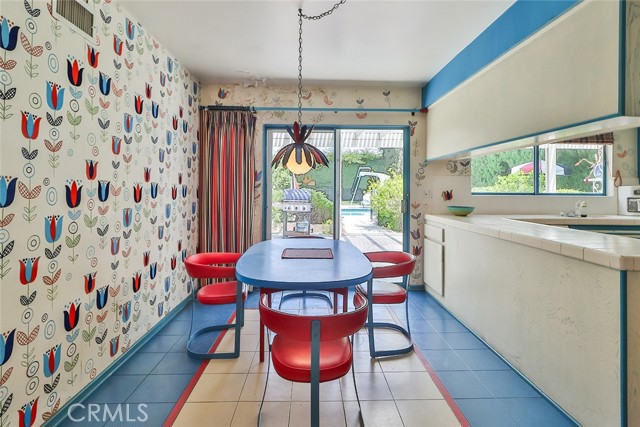 17313 Citronia Street, Northridge CA: https://media.crmls.org/medias/f10d0a91-4eb5-4123-85c3-f170f9760f3a.jpg