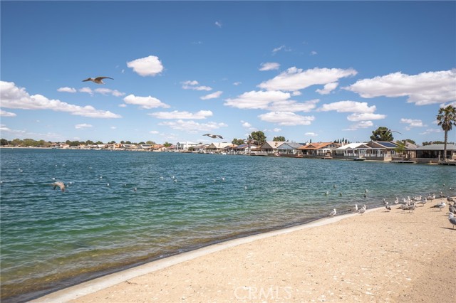 Detail Gallery Image 38 of 42 For 27857 Hummingbird, Helendale,  CA 92342 - 3 Beds | 2/1 Baths