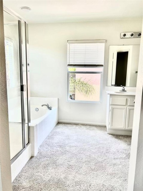 Detail Gallery Image 16 of 32 For 32040 Poppy Way, Lake Elsinore,  CA 92532 - 4 Beds | 2/1 Baths