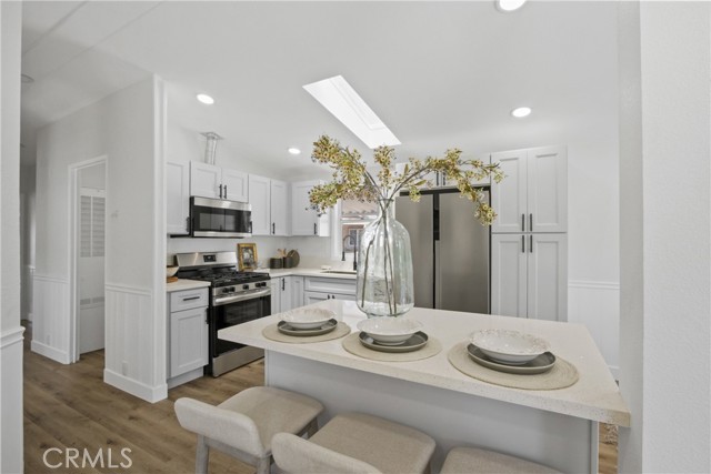 216 Monaco Avenue, Santa Ana CA: https://media.crmls.org/medias/f10d75a3-9038-40b0-89f0-41c3e5819fe6.jpg