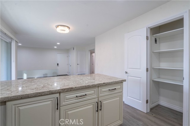 Detail Gallery Image 8 of 19 For 1023 S Citron St, Anaheim,  CA 92805 - 2 Beds | 2 Baths