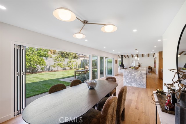 Detail Gallery Image 17 of 54 For 2880 Club House Rd, Costa Mesa,  CA 92626 - 5 Beds | 2/1 Baths