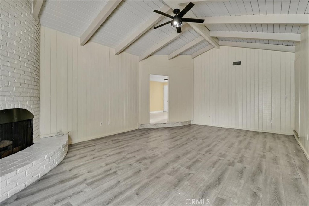 F1103d57 8c1f 4b5b A3b6 A54e24dff6ab