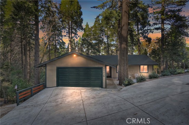 Detail Gallery Image 1 of 1 For 24538 Crest Forest Dr, Crestline,  CA 92325 - 3 Beds | 2 Baths