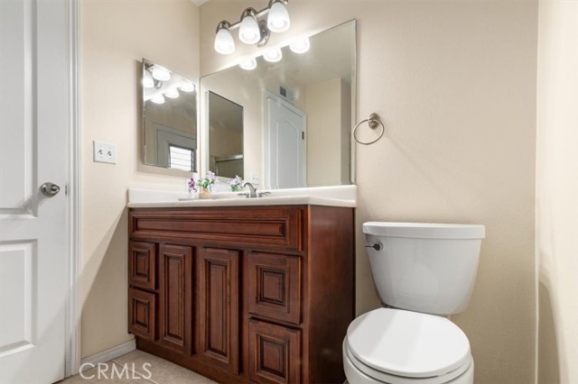 Detail Gallery Image 24 of 47 For 2909 S Rita Way, Santa Ana,  CA 92704 - 6 Beds | 4 Baths