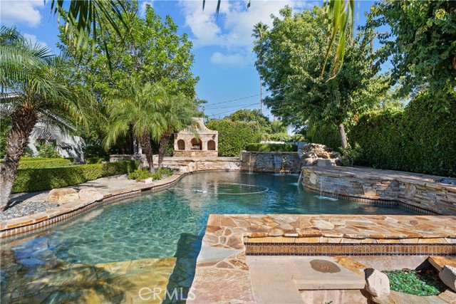 Detail Gallery Image 7 of 63 For 10132 Wish, Northridge,  CA 91325 - 4 Beds | 3 Baths