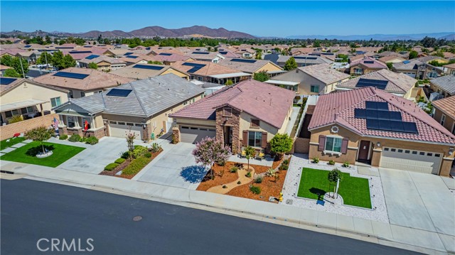 26686 Verdant Circle, Menifee CA: https://media.crmls.org/medias/f1123185-4c1e-4497-a0da-e8e9d1ce2466.jpg
