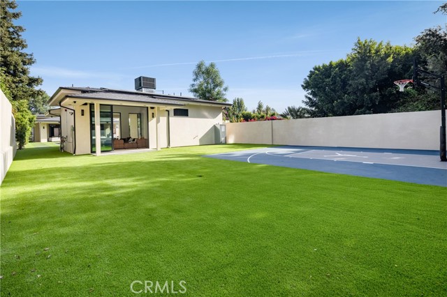 Detail Gallery Image 61 of 72 For 11826 Kling St, Valley Village,  CA 91607 - 6 Beds | 5/1 Baths