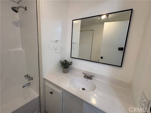 Detail Gallery Image 12 of 39 For 1895 W Devonshire Ave #27,  Hemet,  CA 92545 - 2 Beds | 2 Baths