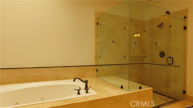 Detail Gallery Image 61 of 75 For 804 N Irena Ave #B,  Redondo Beach,  CA 90277 - 3 Beds | 2/1 Baths
