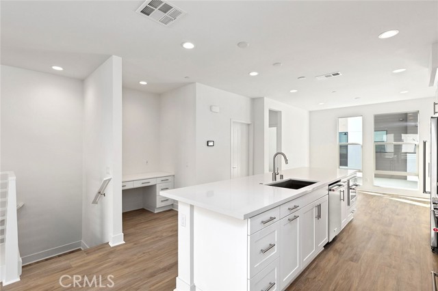 Detail Gallery Image 10 of 25 For 1684 Topanga, Costa Mesa,  CA 92627 - 3 Beds | 2/2 Baths