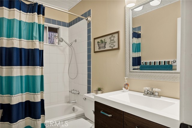 Detail Gallery Image 15 of 25 For 31385 Cedarwood Dr, Running Springs,  CA 92382 - 2 Beds | 1 Baths