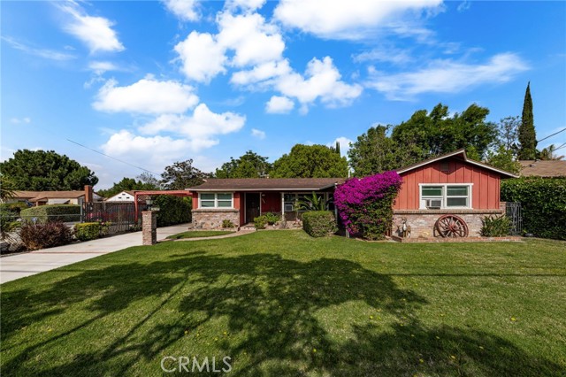 Detail Gallery Image 2 of 37 For 12652 Oaks Ave, Chino,  CA 91710 - 3 Beds | 1 Baths