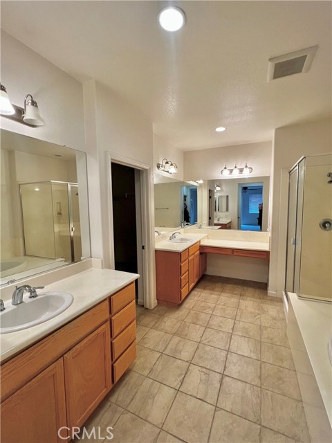 Detail Gallery Image 25 of 38 For 1270 Lurs Ct, Merced,  CA 95348 - 4 Beds | 2/1 Baths