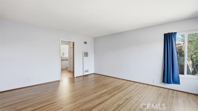 Detail Gallery Image 8 of 20 For 1020 E 2nd St #10,  Long Beach,  CA 90802 - 1 Beds | 1 Baths