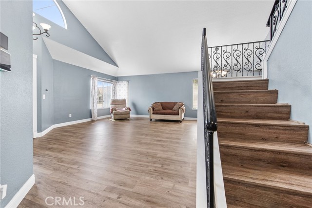 Detail Gallery Image 10 of 43 For 20599 Bloomfield, Riverside,  CA 92508 - 4 Beds | 3 Baths