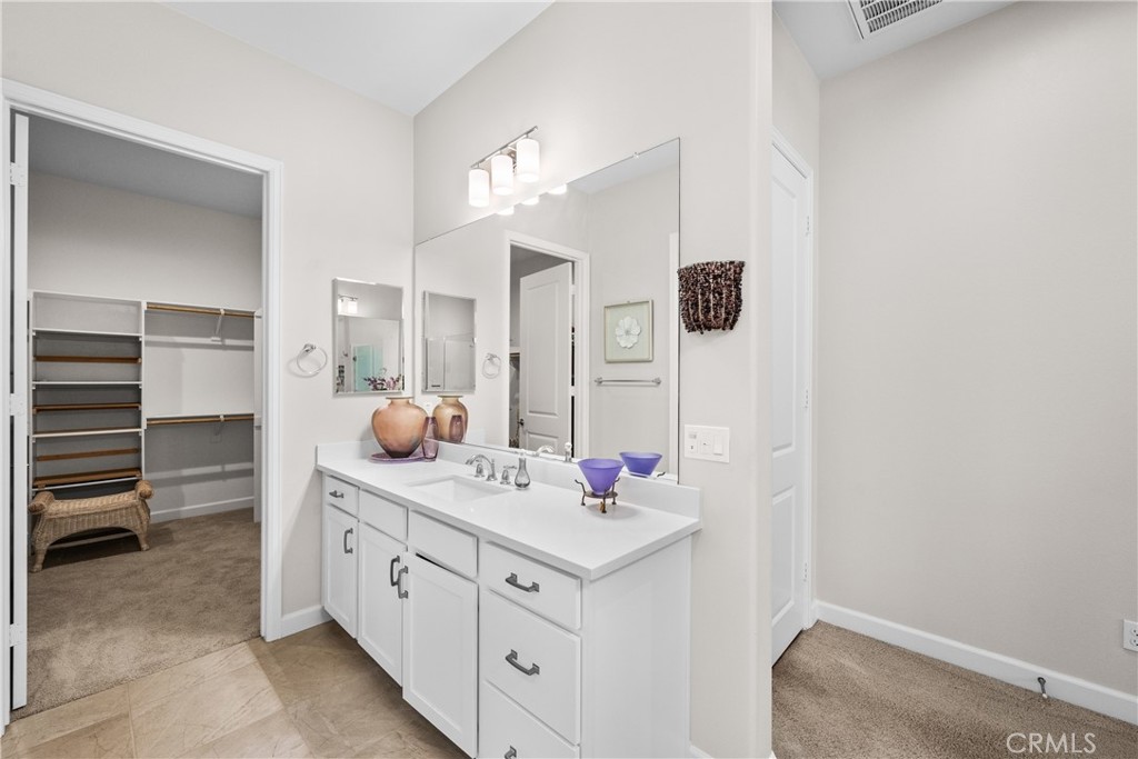 MLS #OC25159239 img 23