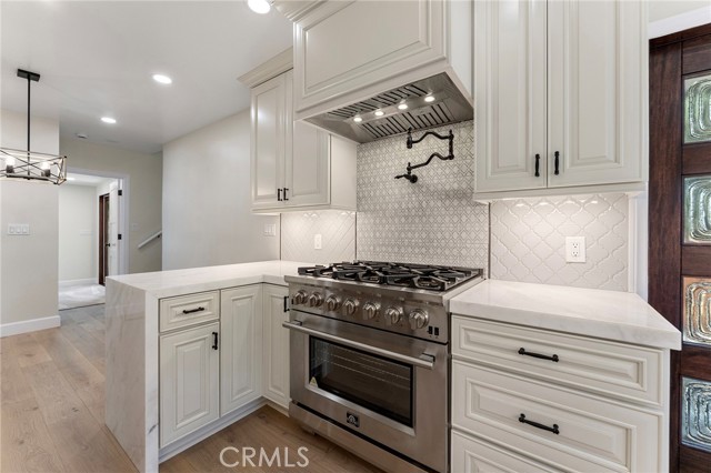5010 Elmwood Avenue, Los Angeles CA: https://media.crmls.org/medias/f1170aba-1e1e-4a8a-9bbf-d27bf4e23d9c.jpg