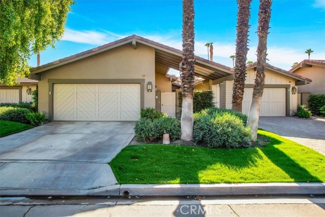 Detail Gallery Image 4 of 54 For 24 Lost River Drive, Palm Desert,  CA 92211 - 2 Beds | 3/1 Baths